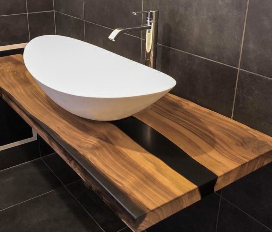 Столешница под раковину из карагача