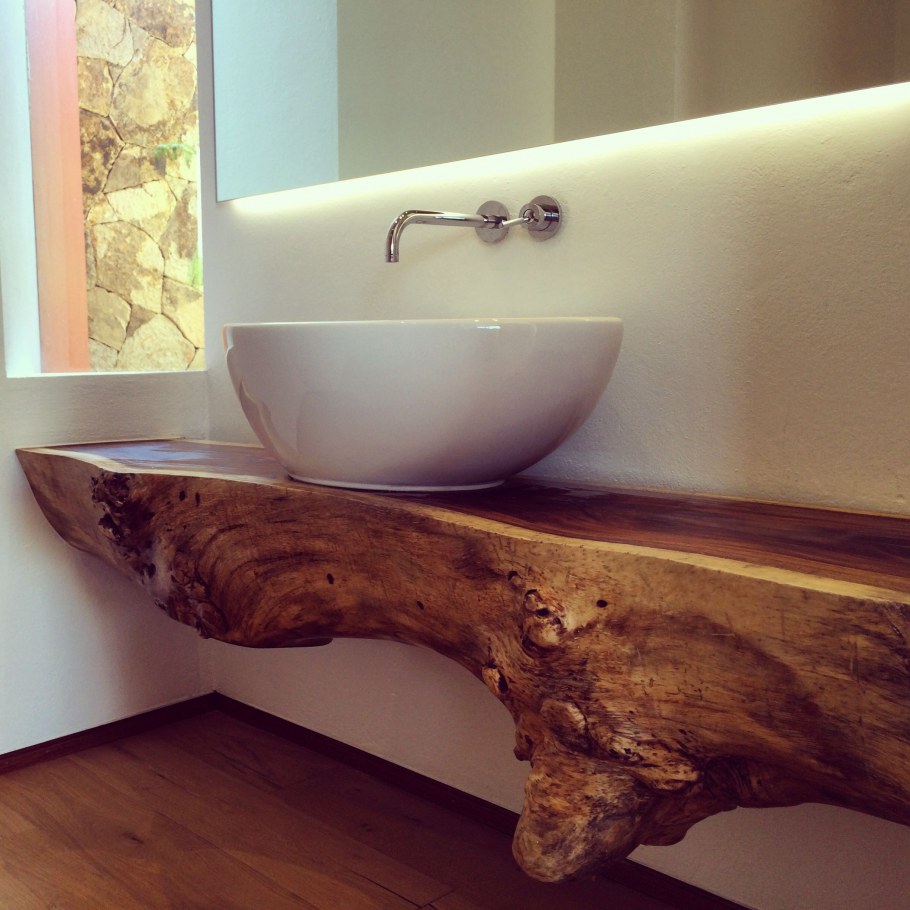 Столешница под дерево в ванную