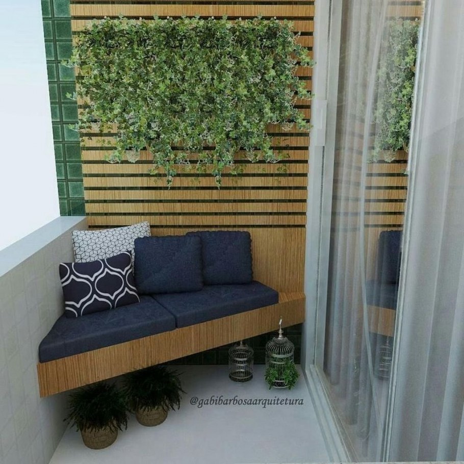 Декоративные рейки на балконе