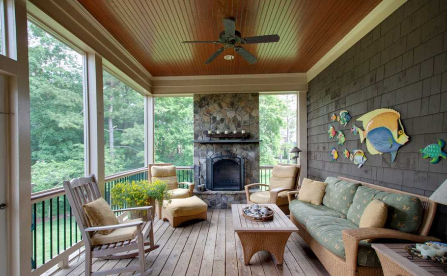 Веранда с колоннами