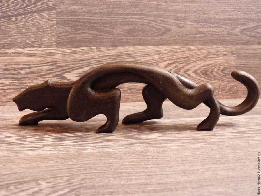 Фигурки из дерева