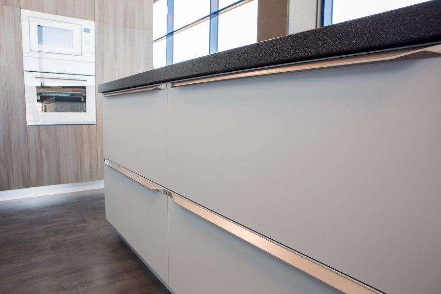 Скат интегрированная ручка