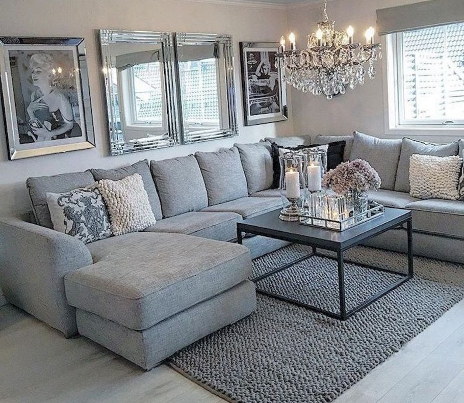 Диван для большой компании