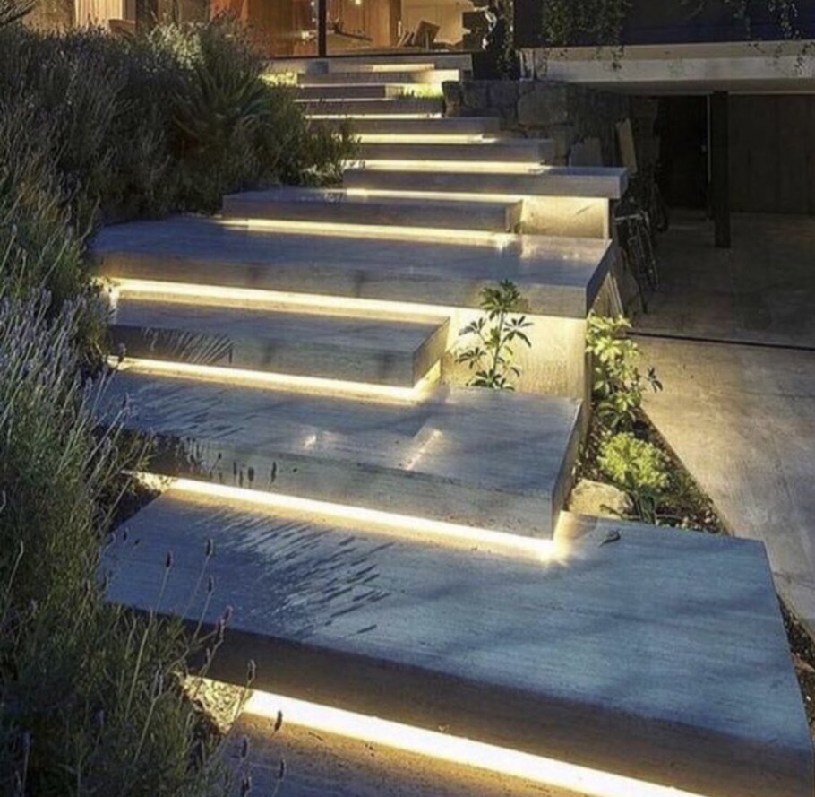 Ступеньки на участке