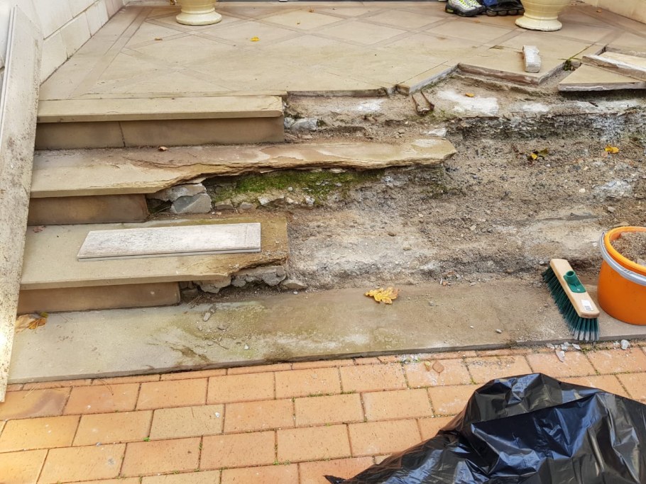 Бетонные плиты для ступеней