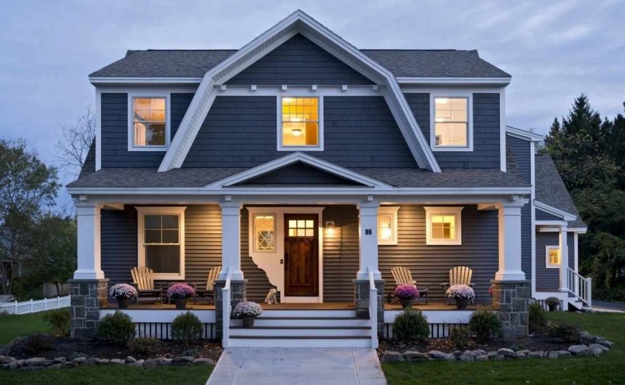 Серо голубой фасад дома