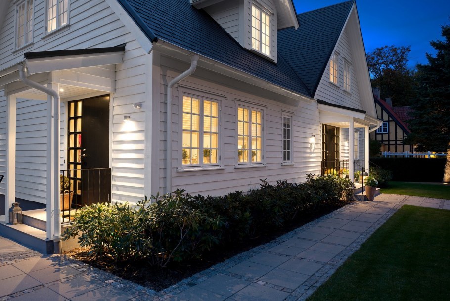 Стены голубые в доме