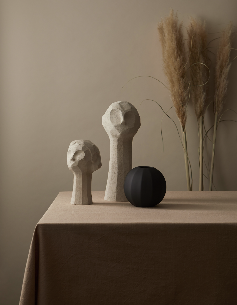 Современная интерьерная скульптура