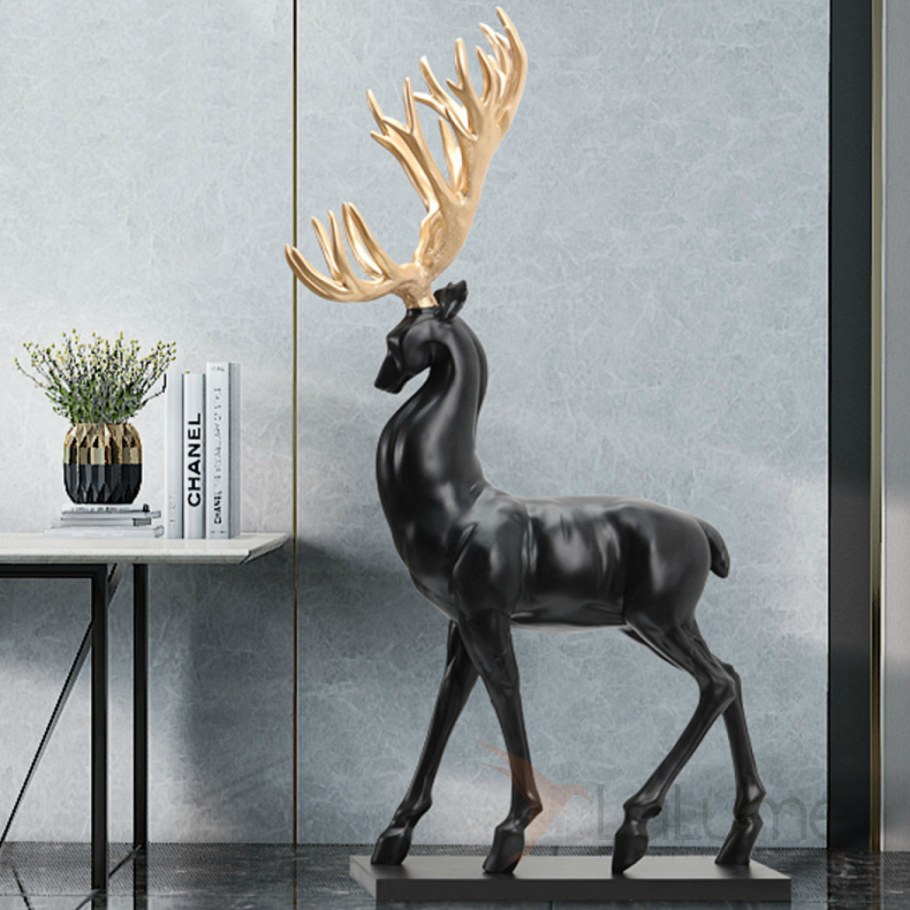 Скульптура оленя