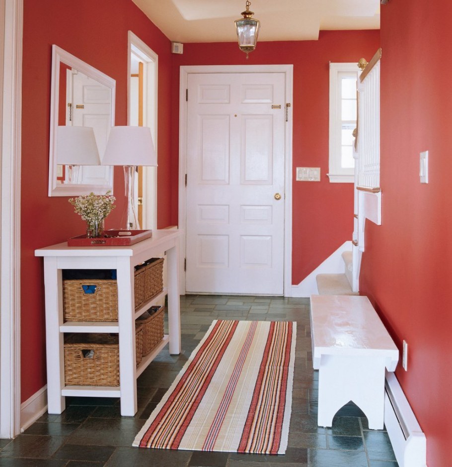 Прихожая в бирюзовом цвете