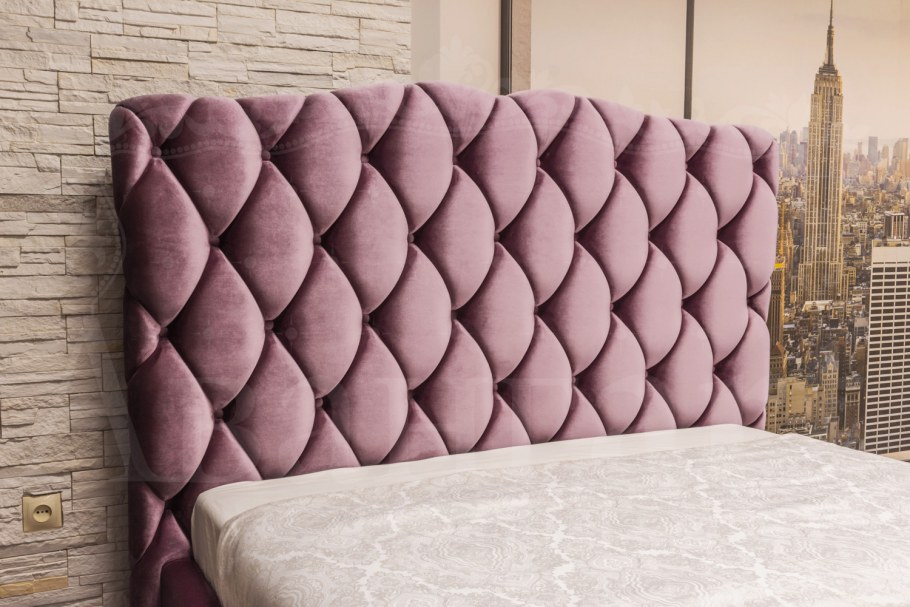 Мягкое изголовье квадратами