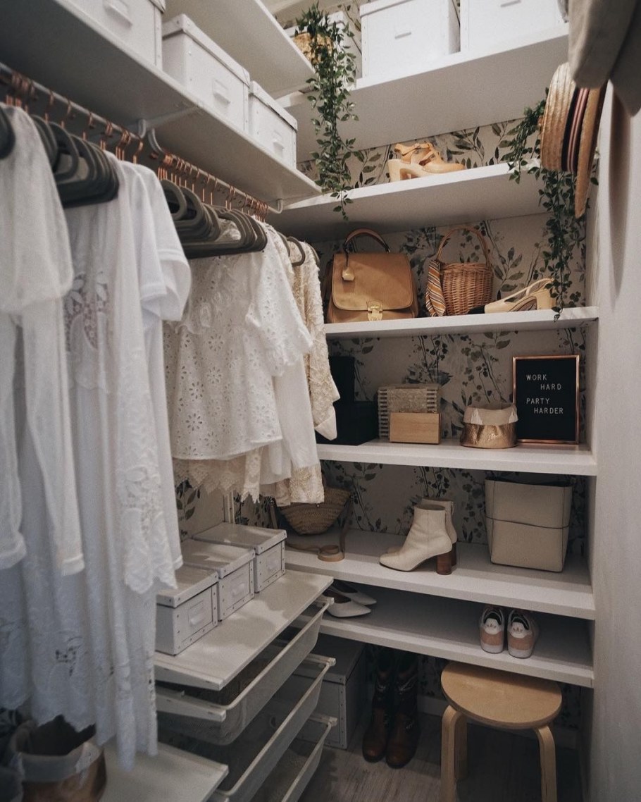 Гардеробная из кладовки