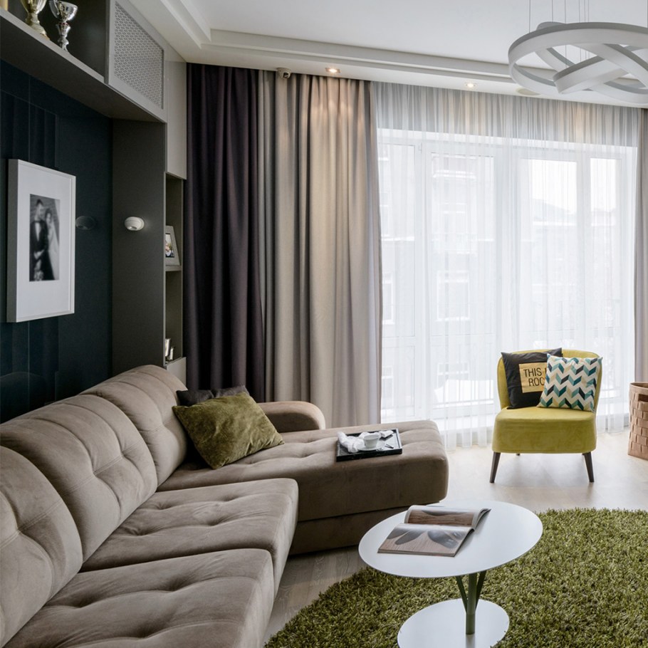 Диван серо коричневый