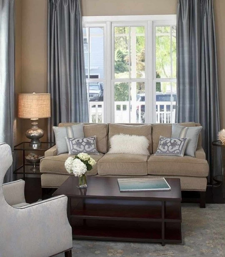 Диван серо коричневый