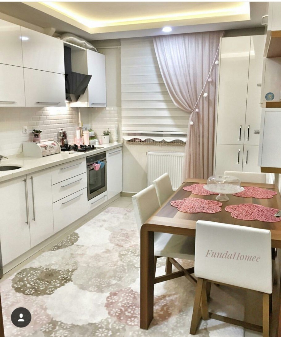 Квадратная кухня 9 кв метров