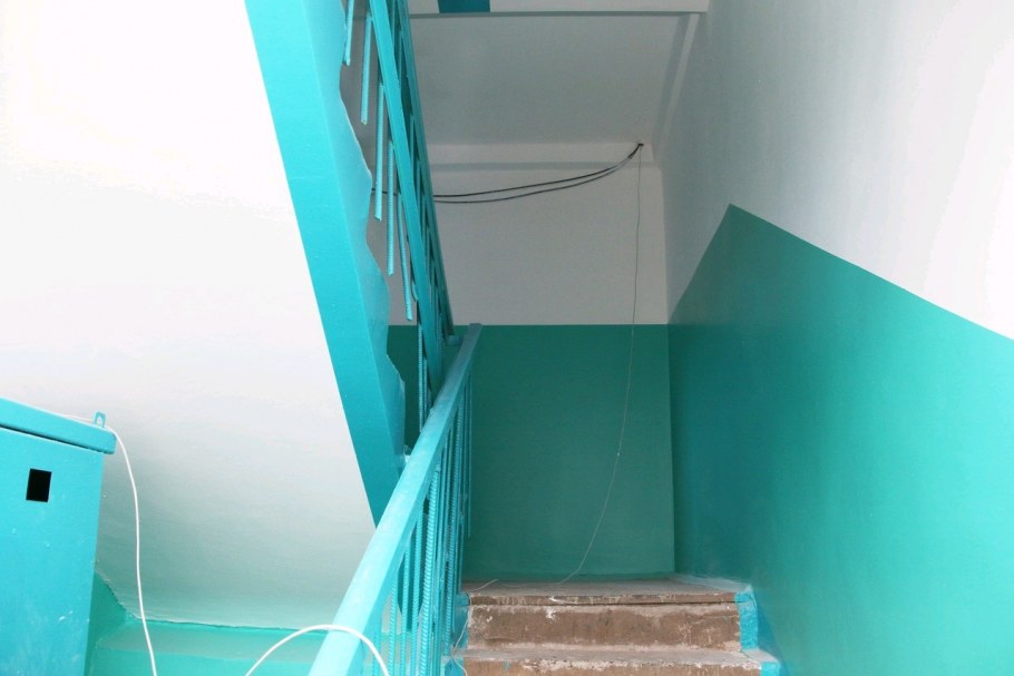 Цвет стен в подъезде