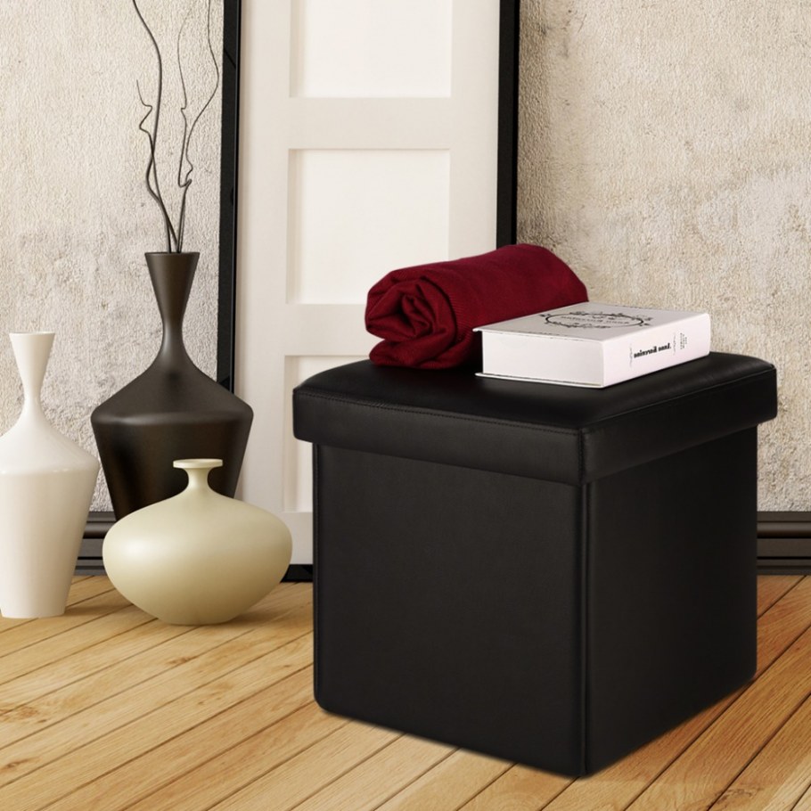 Пуфик в коридор