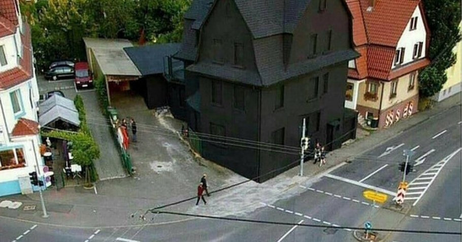 Сарай архитектора