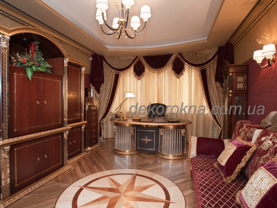 Бордовые шторы в спальне