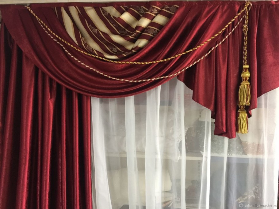 Шторы бордо с золотом