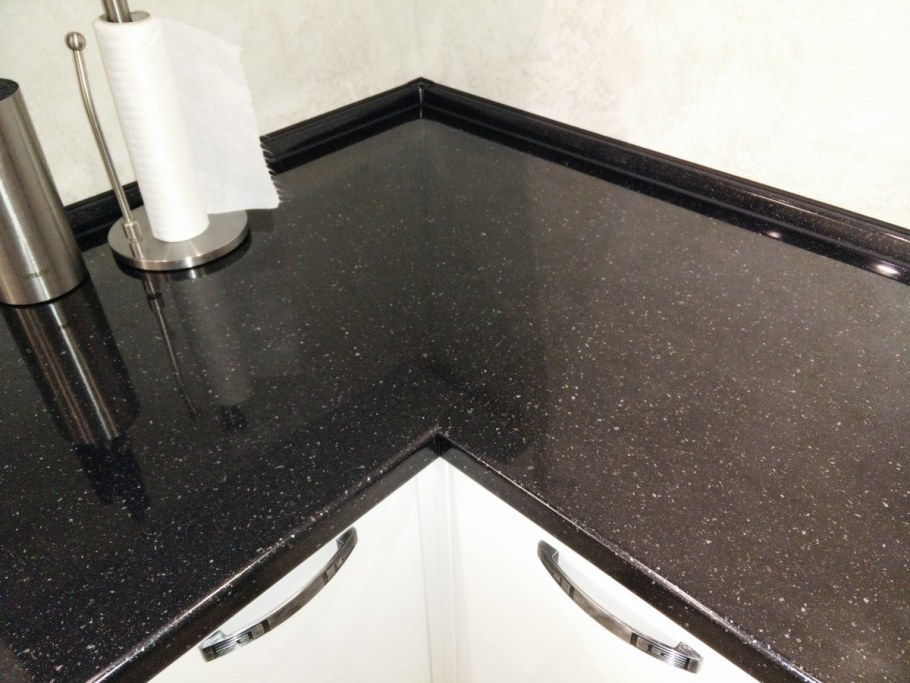 Фартук на столешницу без плинтуса