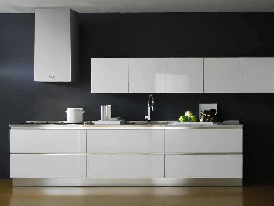 Каминная вытяжка Eleyus Bora 750 60 BL