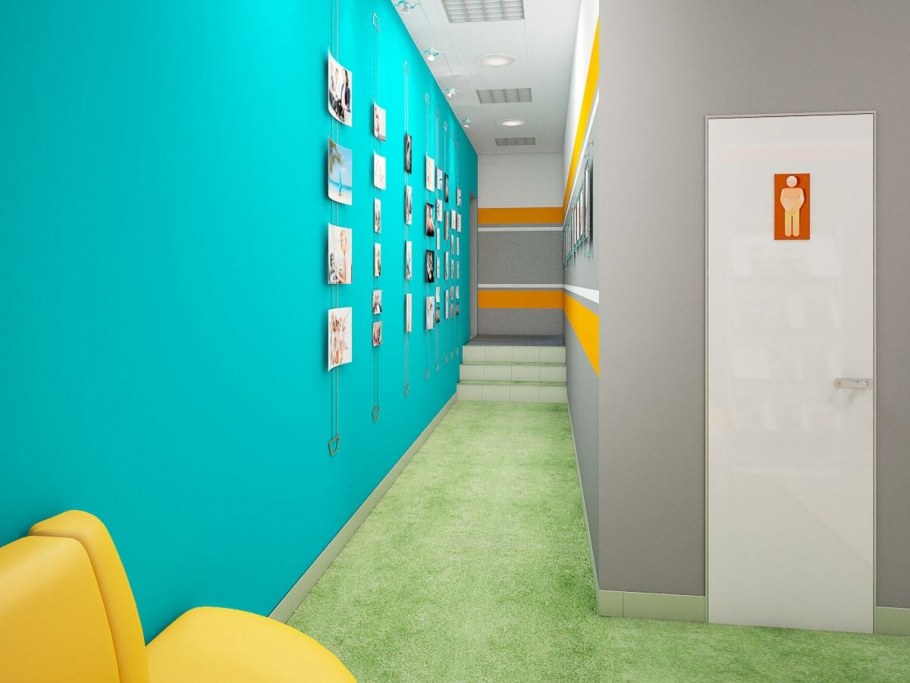 Стены в коридоре офиса