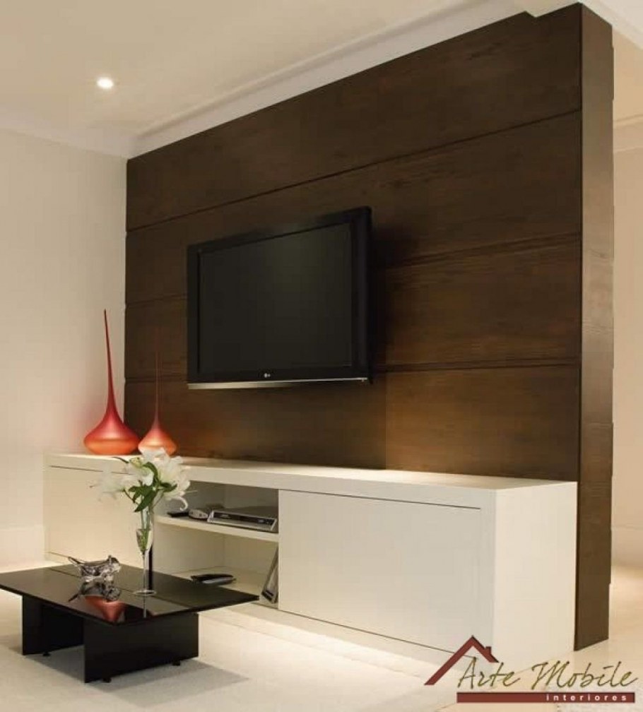 Ламинат на стену в гостиной