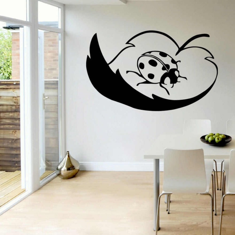 Креативные рисунки на стенах