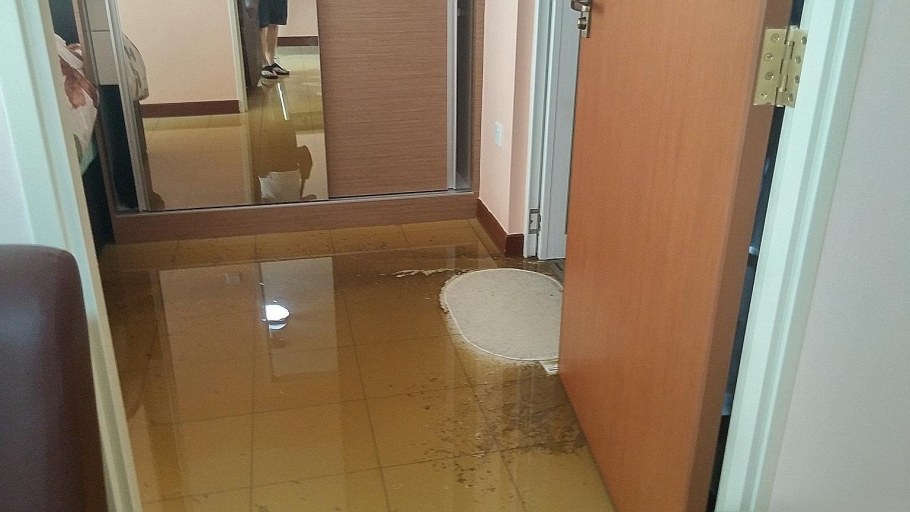 Затопило кухню