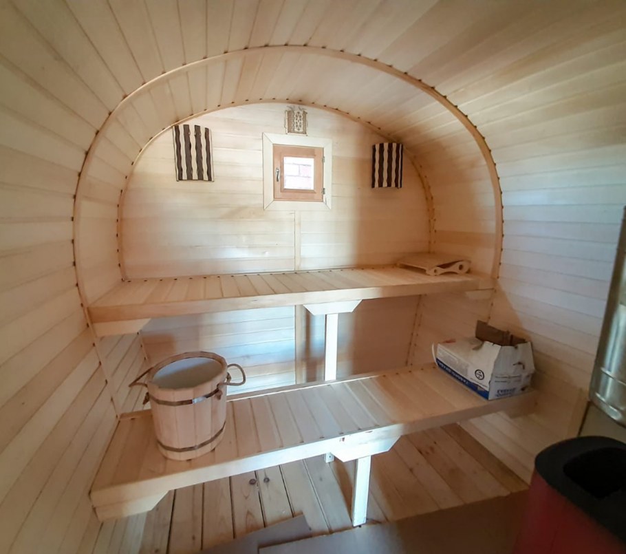 Баня бочка внутри предбанник