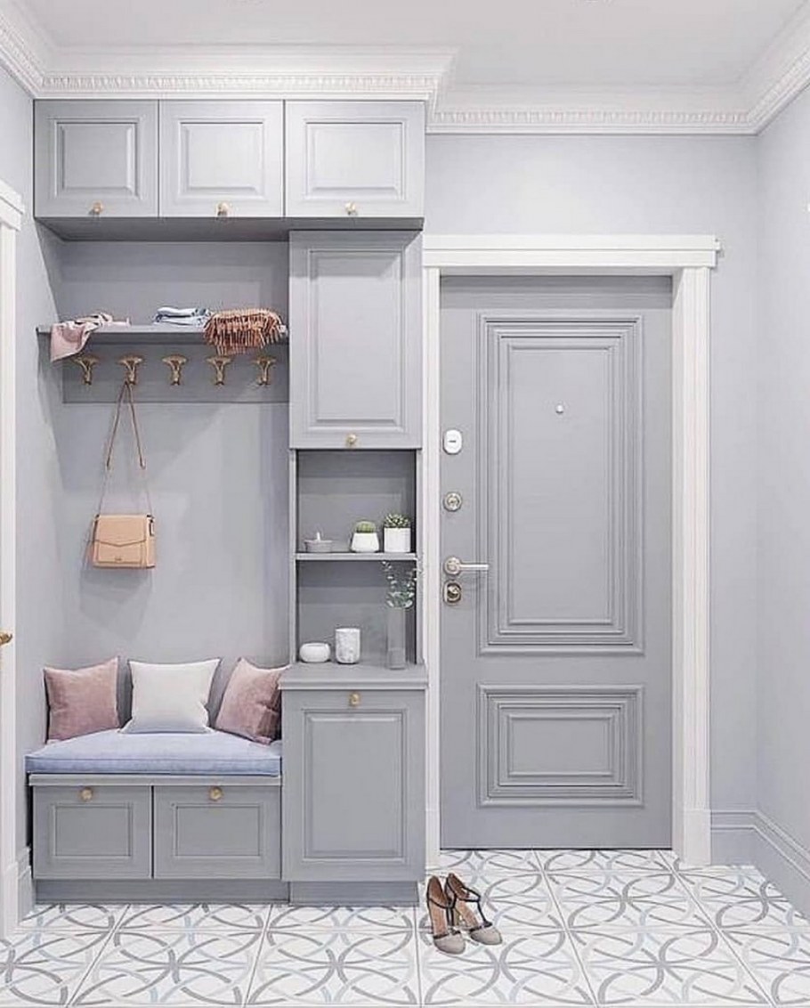 Прихожая в современном стиле