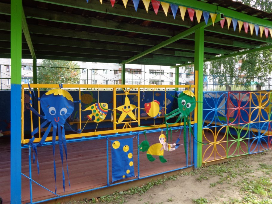 Веранды на участках детского сада на морскую тематику