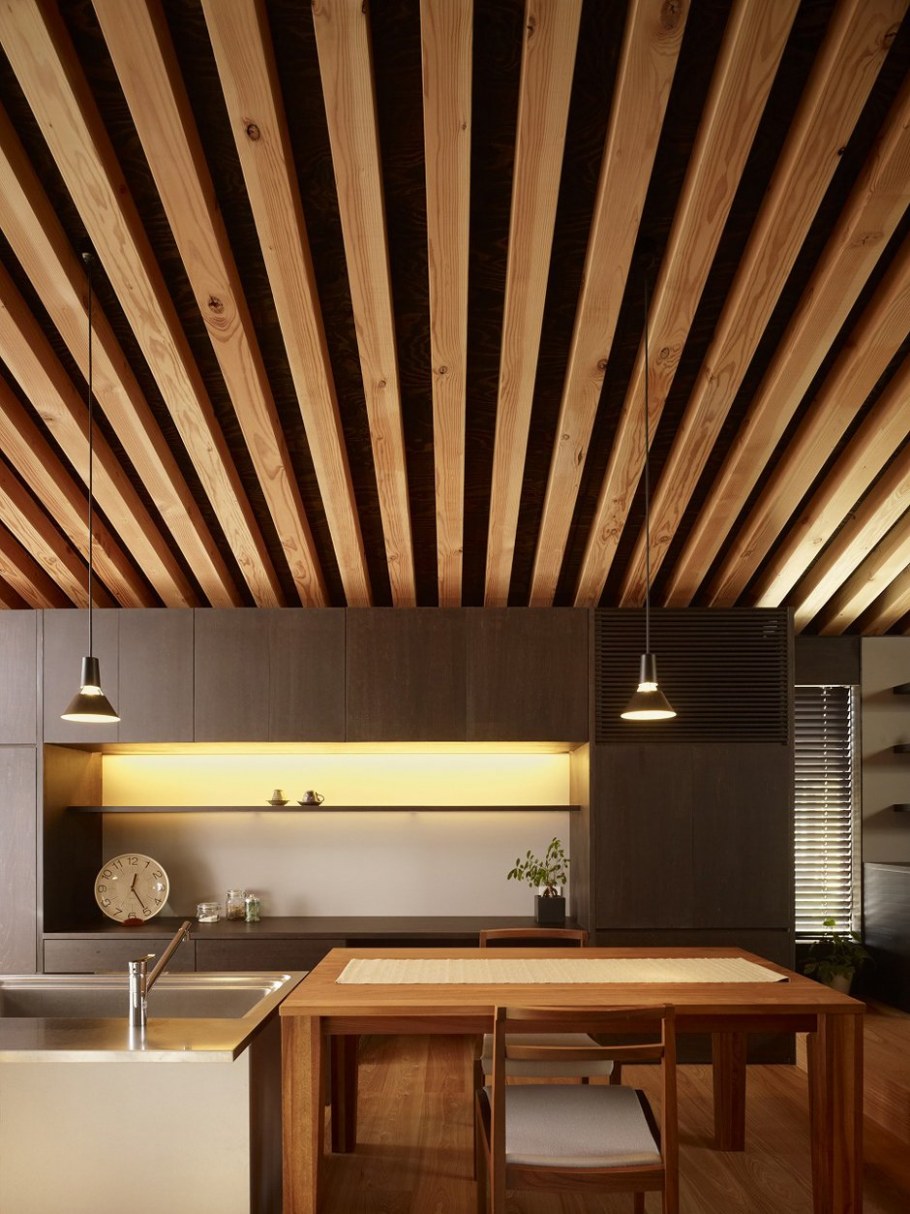 Cross -Laminated Timber (CLT/XLAM)
