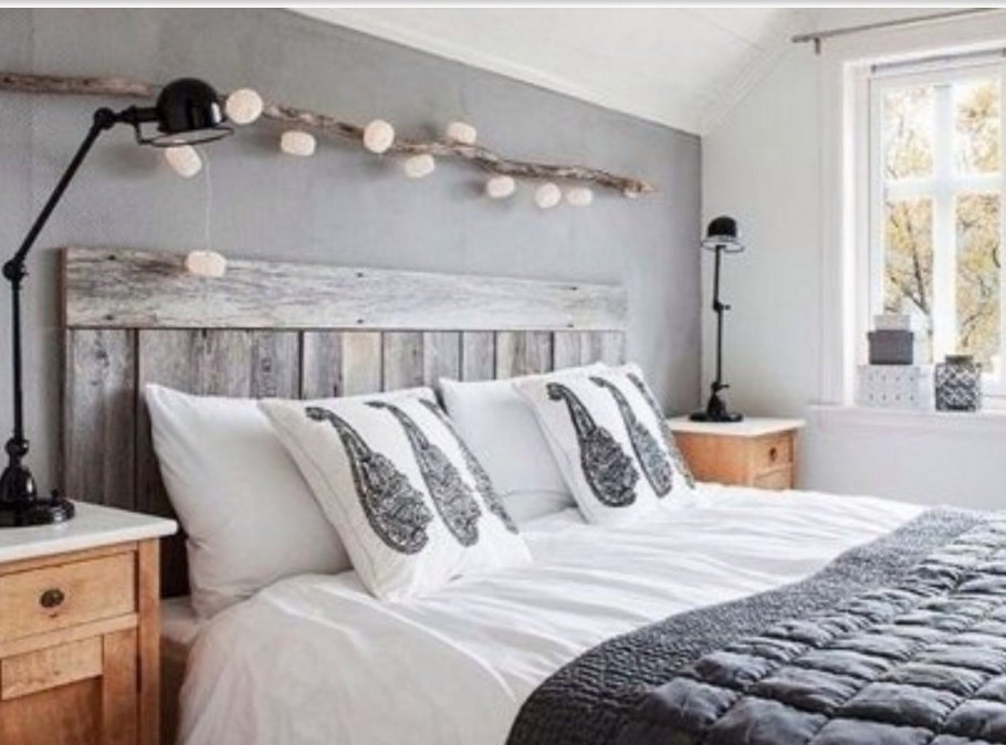 Спальня в деревянном доме