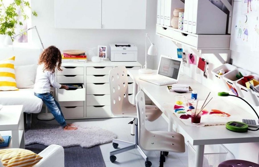 Интерьер рабочего места в квартире