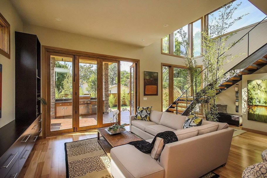 Интерьеры загородных домов и коттеджей