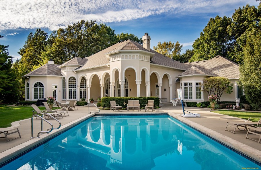 Красивый дом снаружи