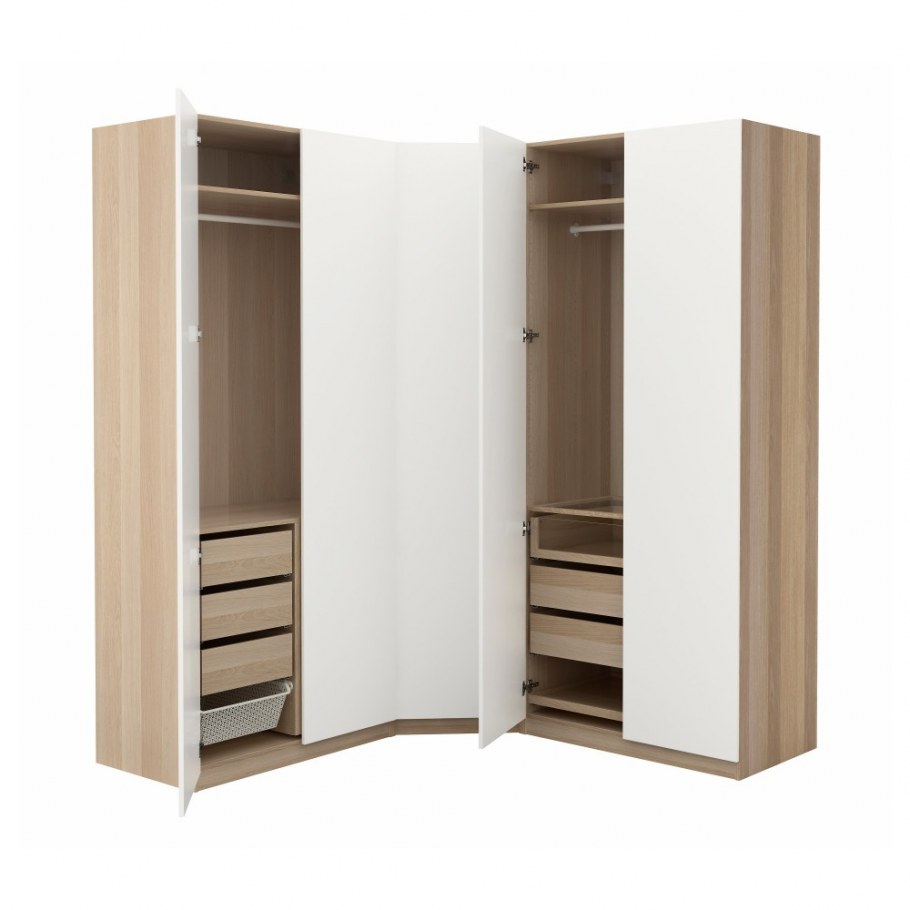 Гардероб ПАКС беленый дуб в интерьере