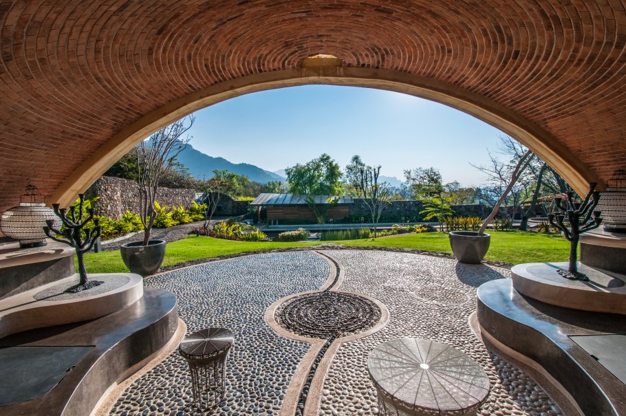 Эклектика в ландшафте