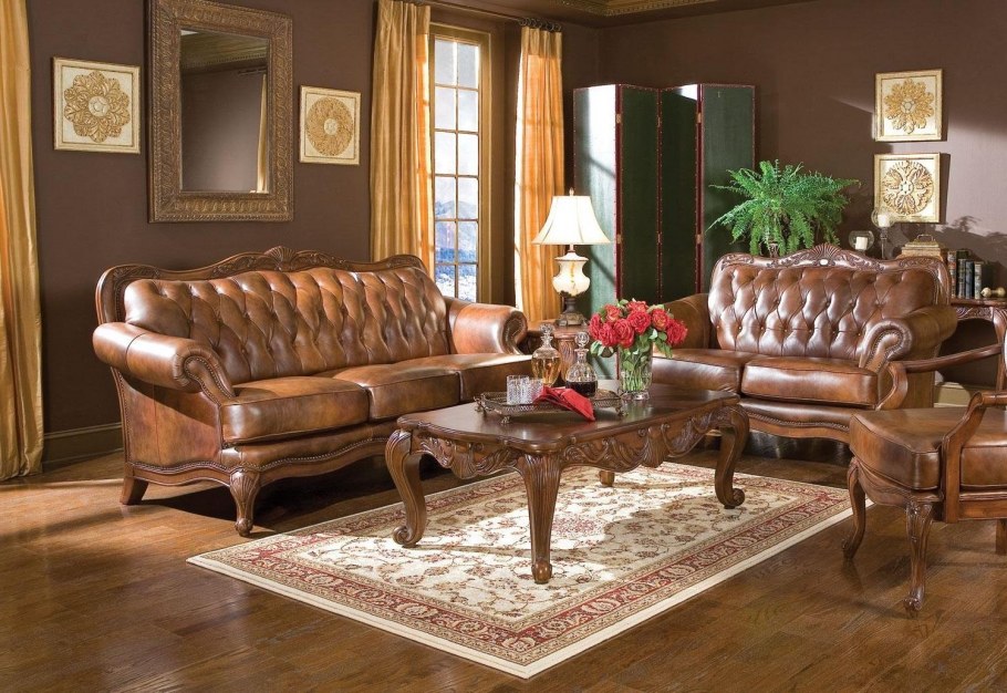 Рыжий кожаный диван в интерьере