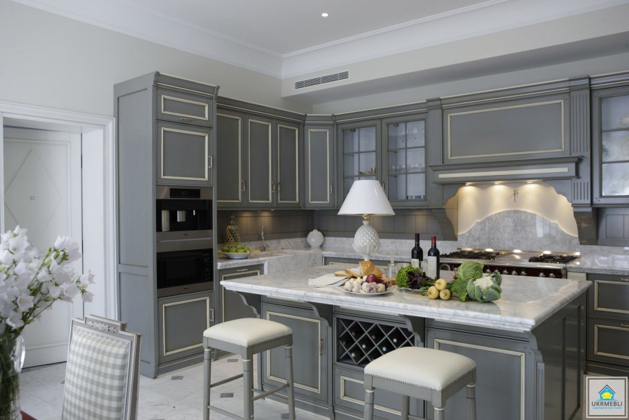 Серые кухни
