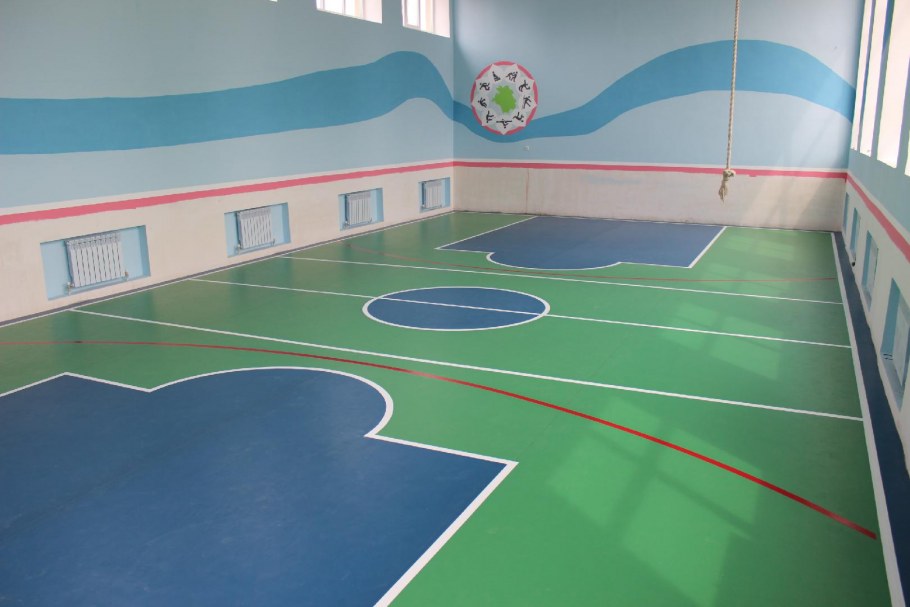 Роспись стен в спортзале