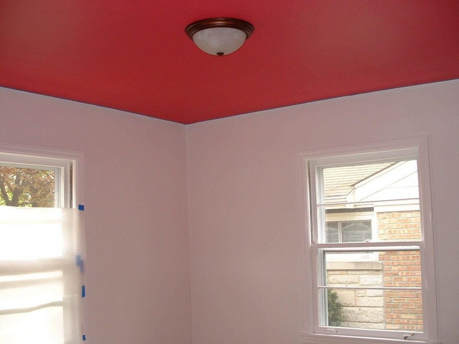 Крашеный потолок