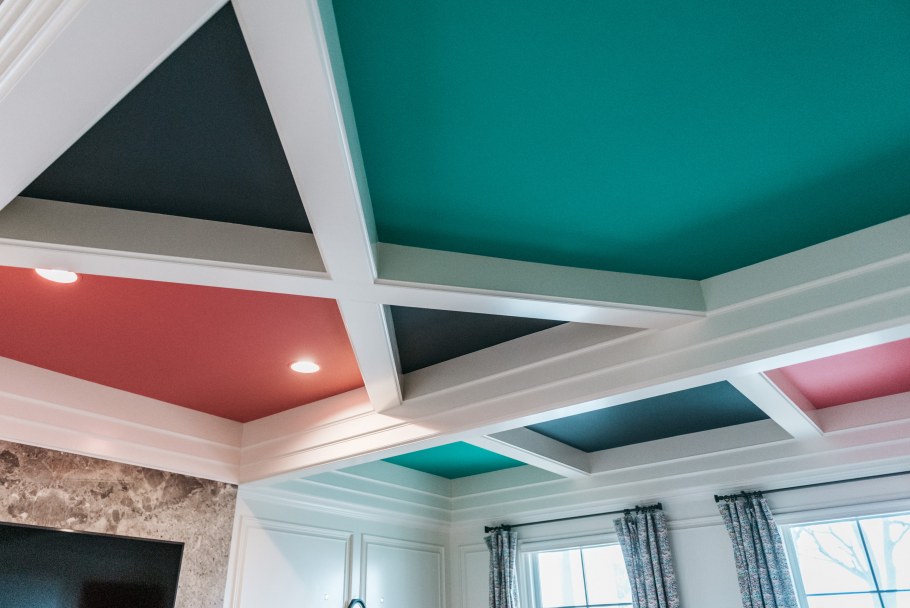 Потолки красивые краски