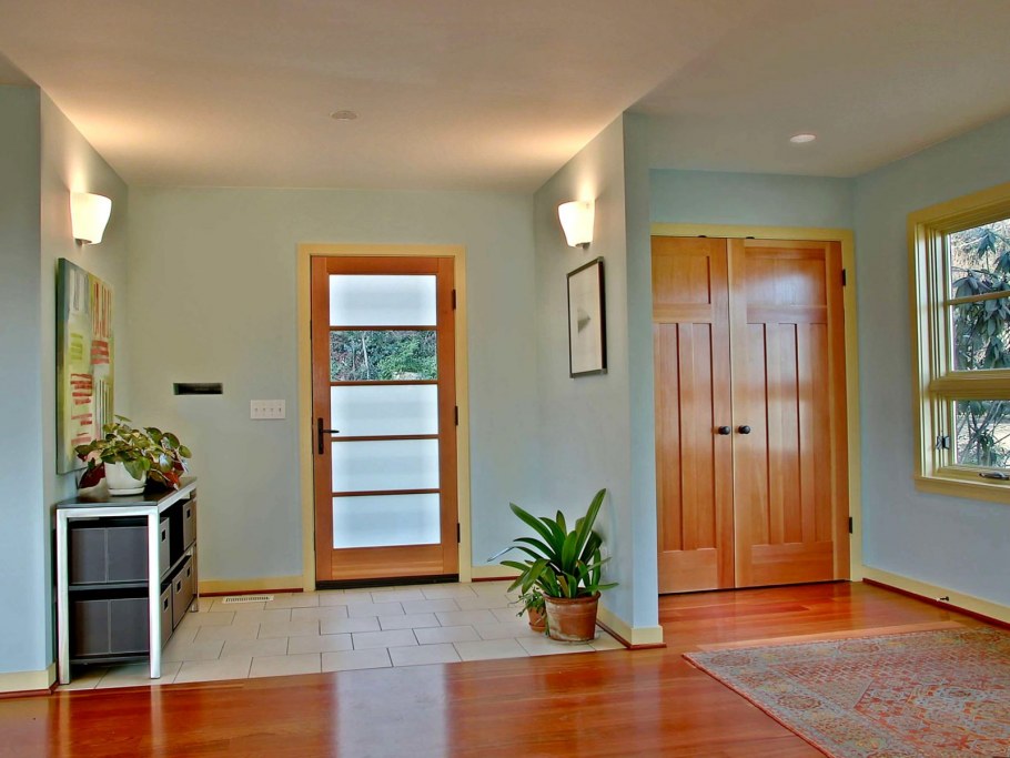 Ламинат рыжего цвета в интерьере