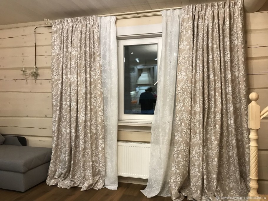 Серые льняные шторы в интерьере