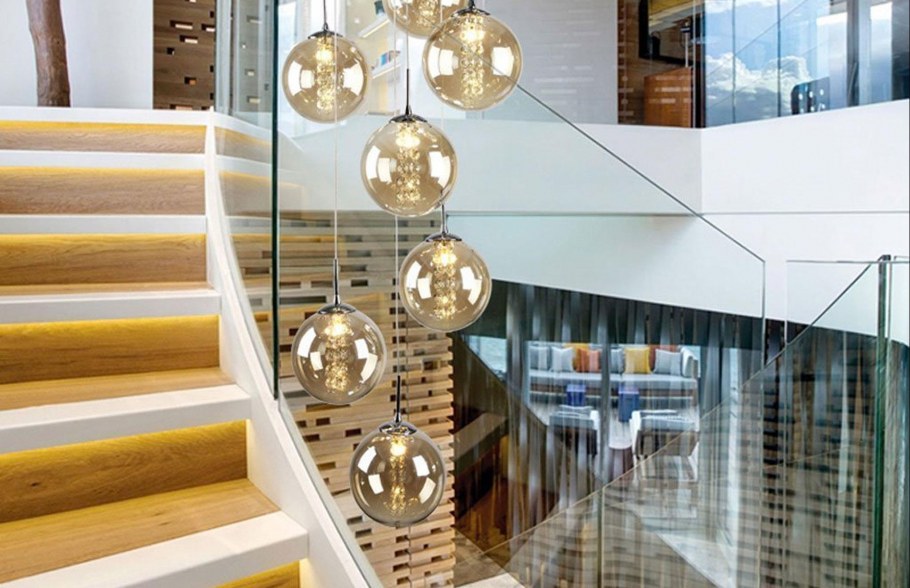 Люстра длинная