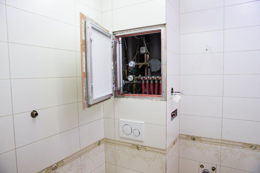 Магнитный ревизионный люк