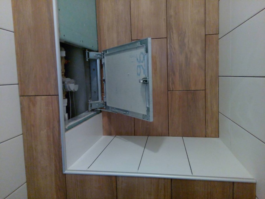 Люк под плитку Хаммер Слава 60/60